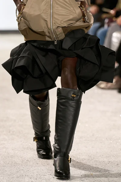 Look 74